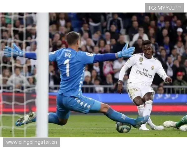 维尼修斯：从巴西天才少年到皇马进攻核心的生涯跃迁解析